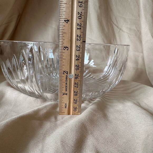 Vintage Centerpiece Bowl in Staccato pattern by Mikasa 8 inch - Picture 7 of 10